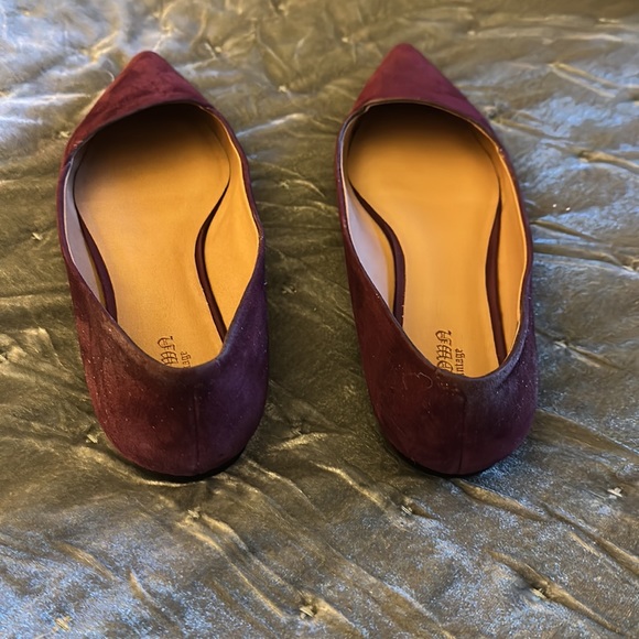 Crown Vintage, Burgundy Suede pointy toed flat - Picture 3 of 5